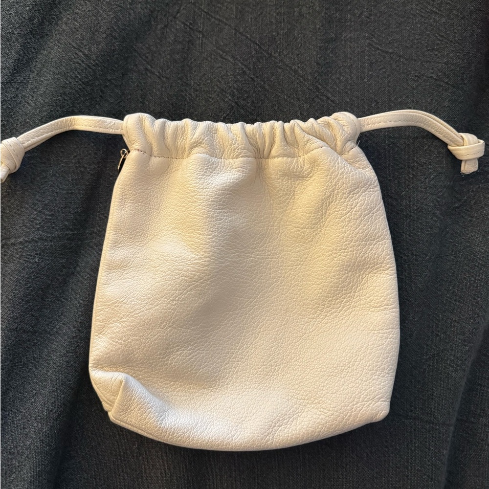Clare V Cream Leather Drawstring Pouch Shoulder Bag
